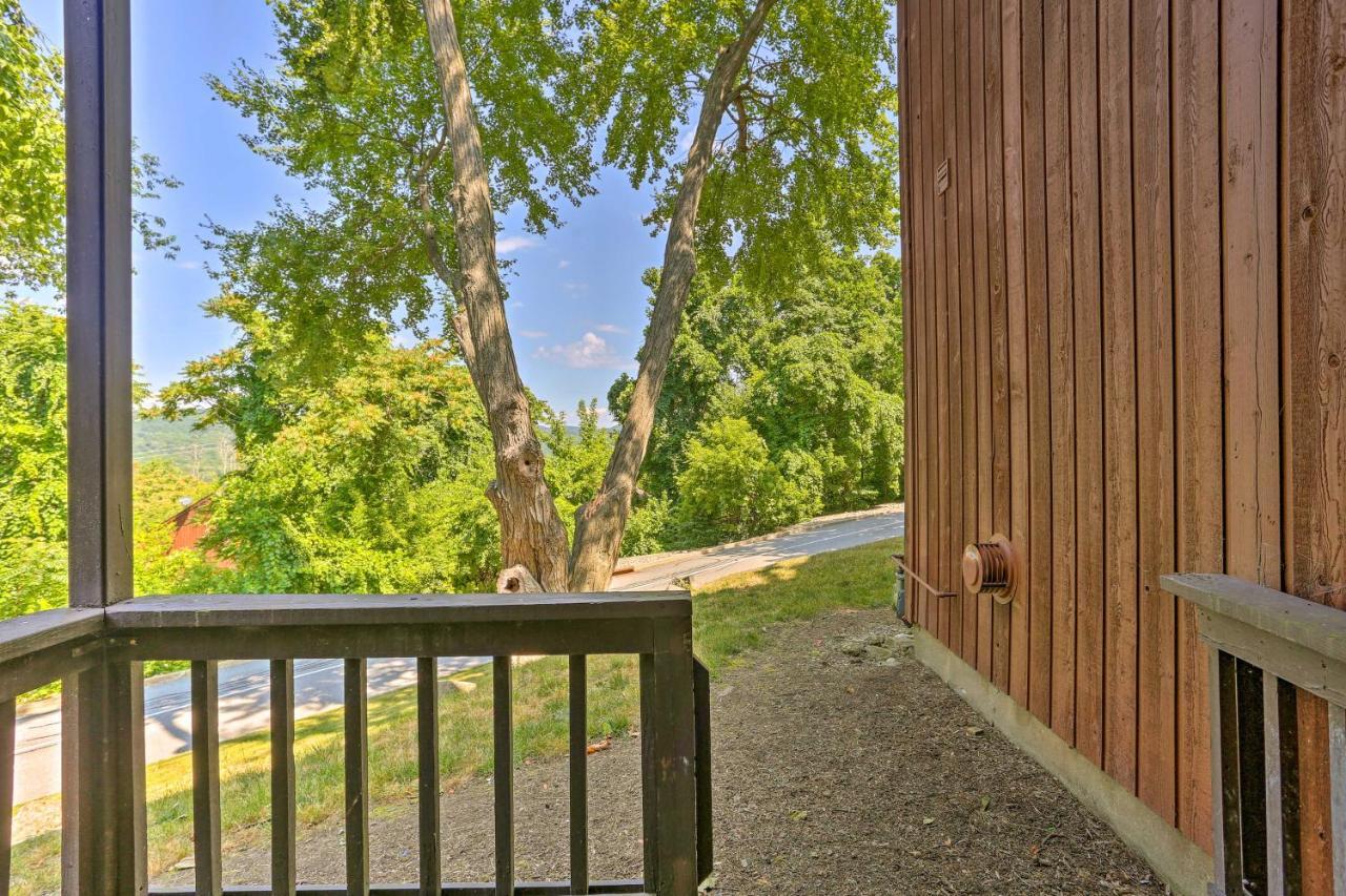 Sun-Lit Vernon Condo Less Than 2 Mi To Ski Resort! Esterno foto