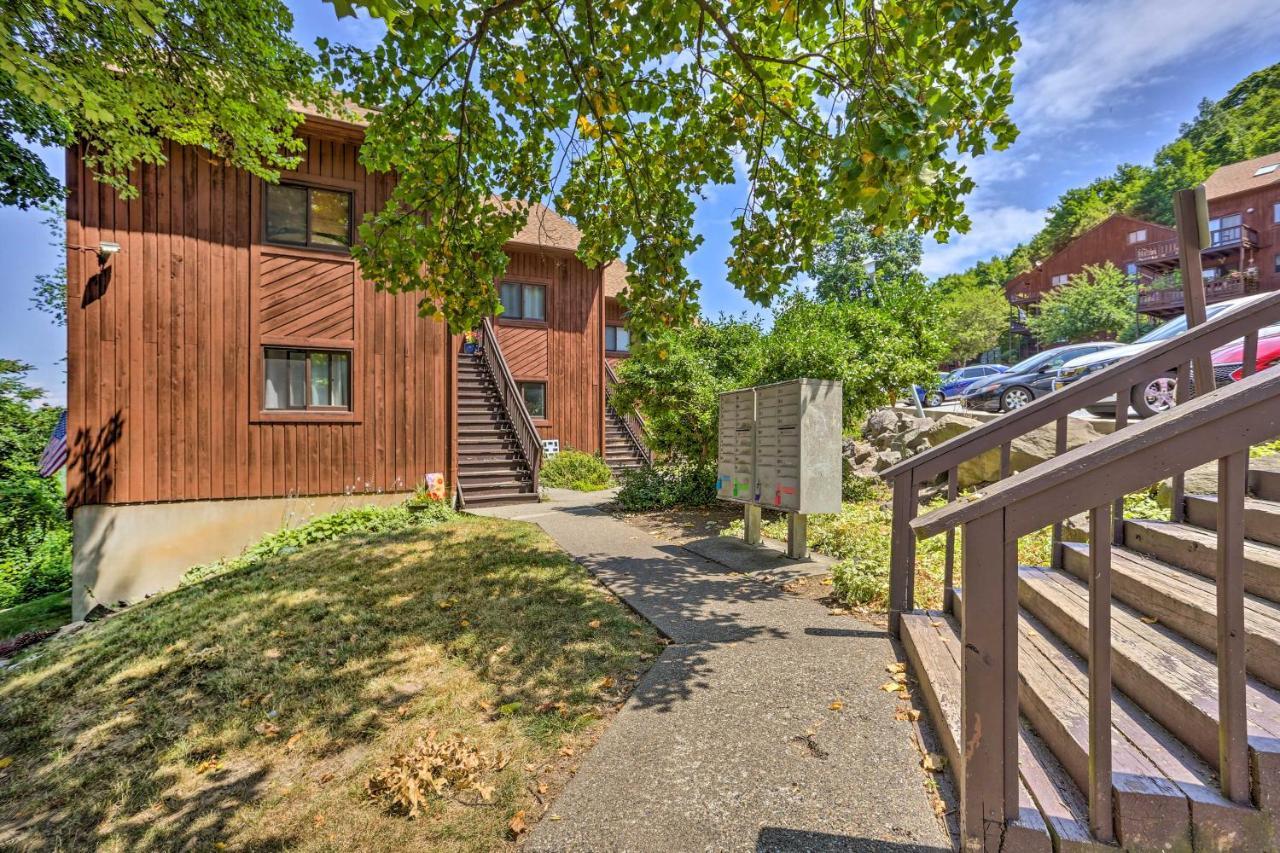 Sun-Lit Vernon Condo Less Than 2 Mi To Ski Resort! Esterno foto